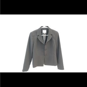 Collections for Le suit size 4p, grey blazer. Worn like new.
